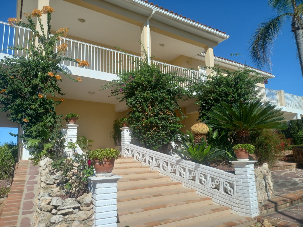 Casa-Chalet en Venta en Alginet Valencia