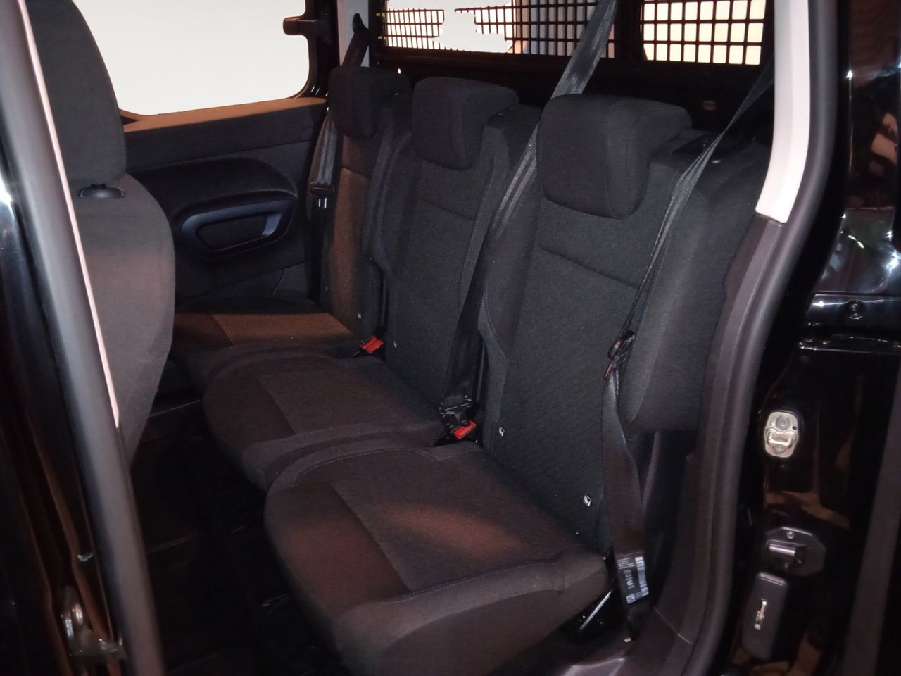 Peugeot Rifter Allure - foto 9