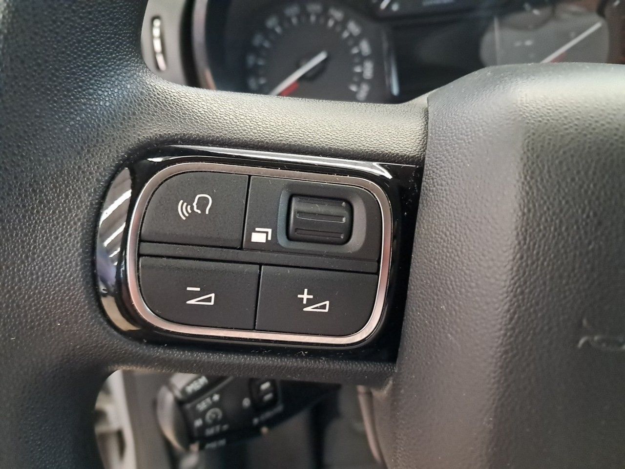 Citroën C3 BlueHDi 75KW (100CV) S&S Live Pack - foto 10