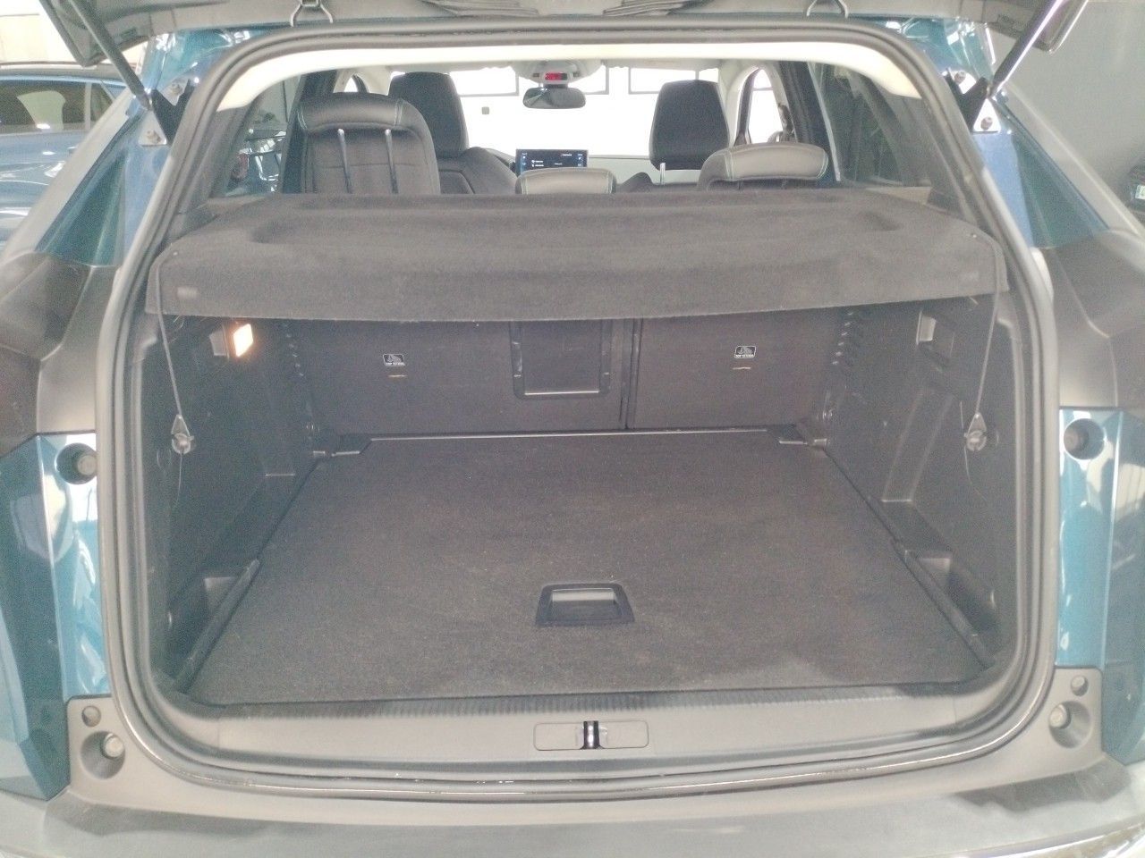 Peugeot 3008 1.5 BlueHDi 96kW (130CV) S&S Allure - foto 28