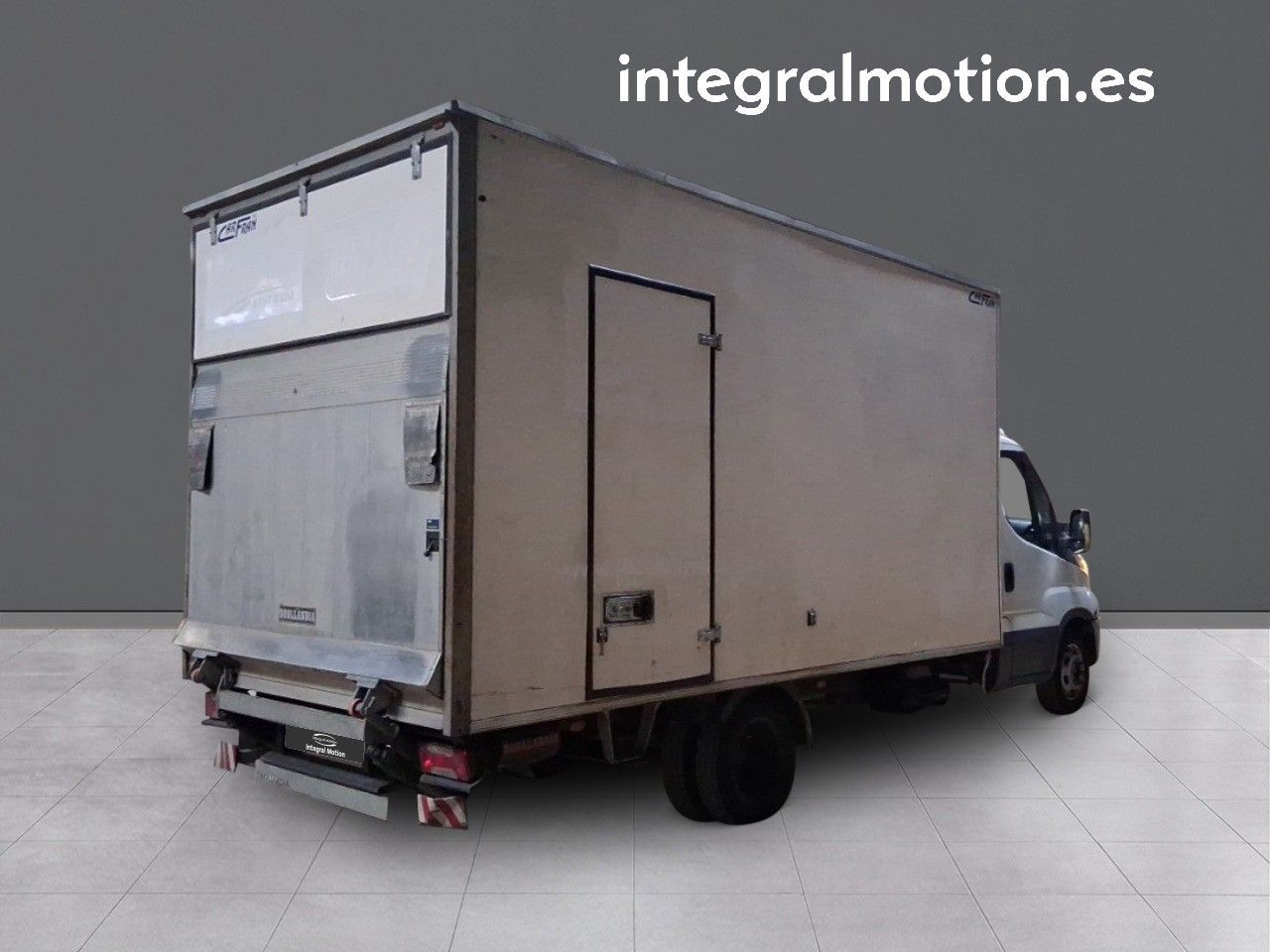 Iveco Daily 35C15 3.0 D 150CV PAQUETERA CON PLATAFORMA - foto 4