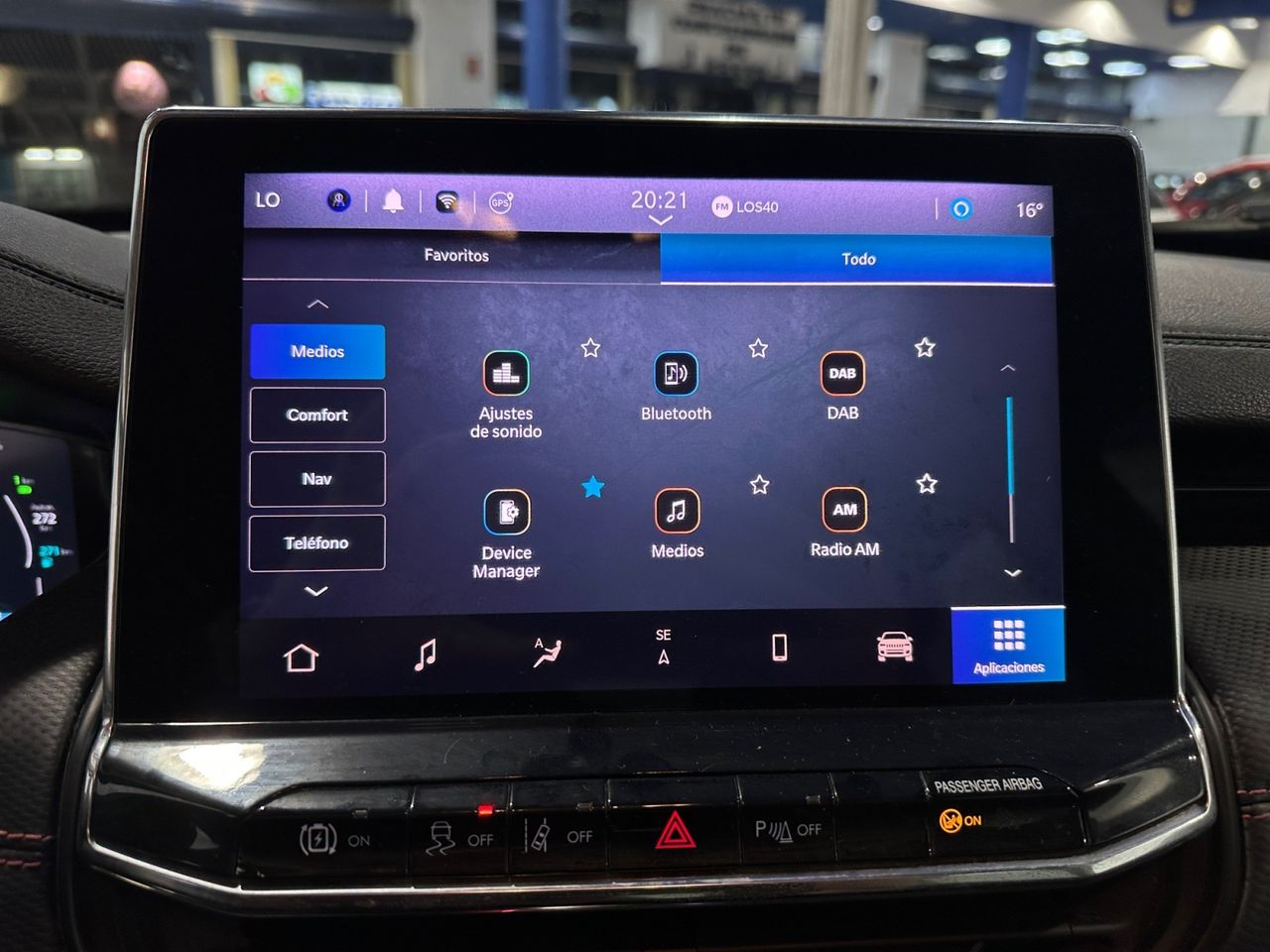 Jeep Compass Trailhawk Plug-In Hybrid 4WD - foto 14