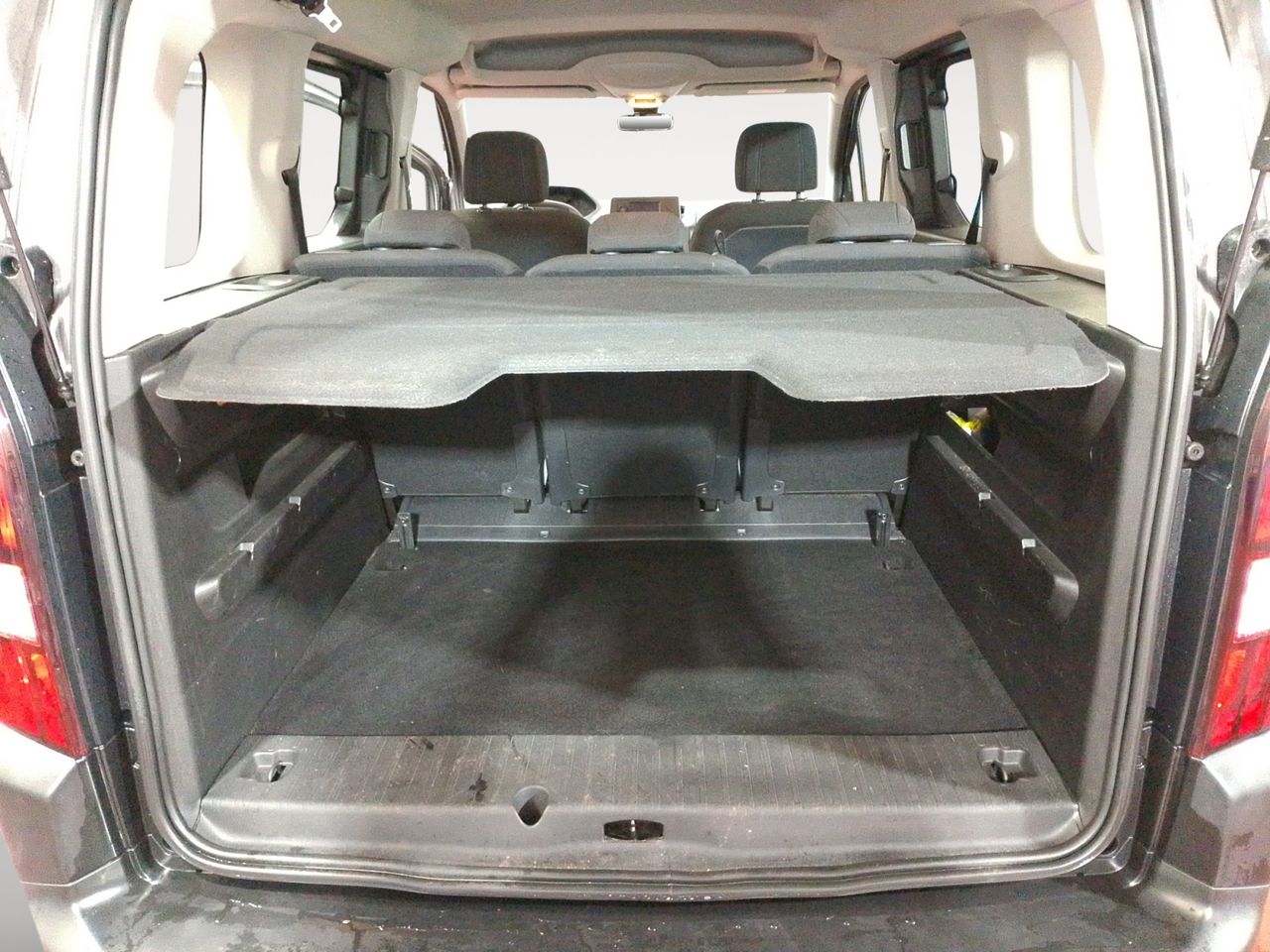 Peugeot Rifter Allure Business Standard - foto 11