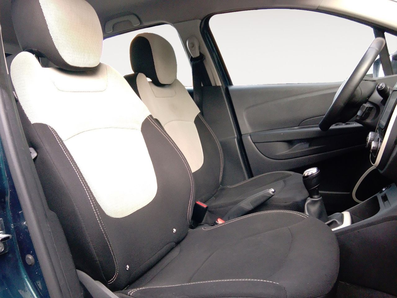 Renault Captur Intens - foto 11