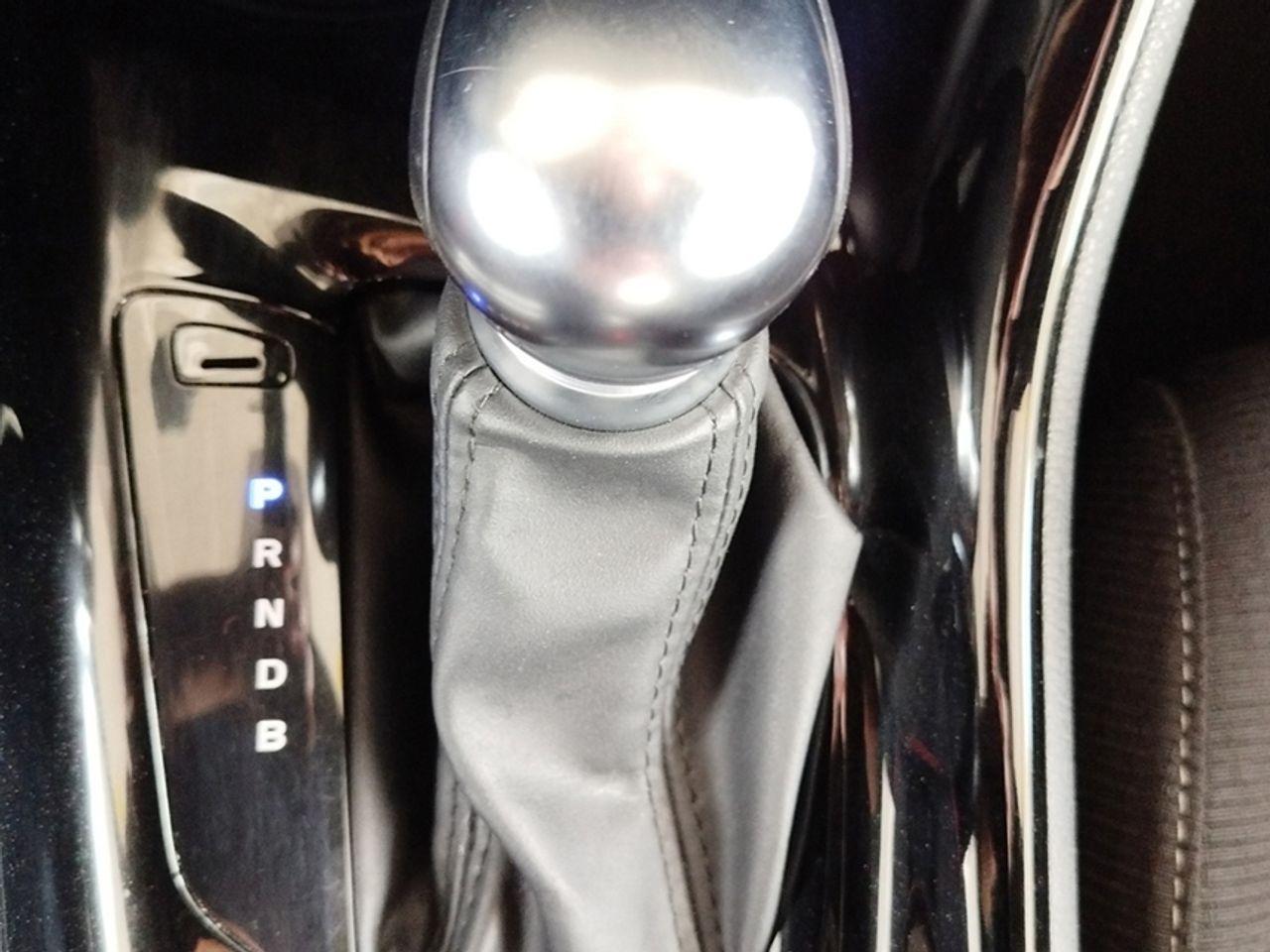 Toyota C-HR Hybrid Dynamic Plus - foto 13