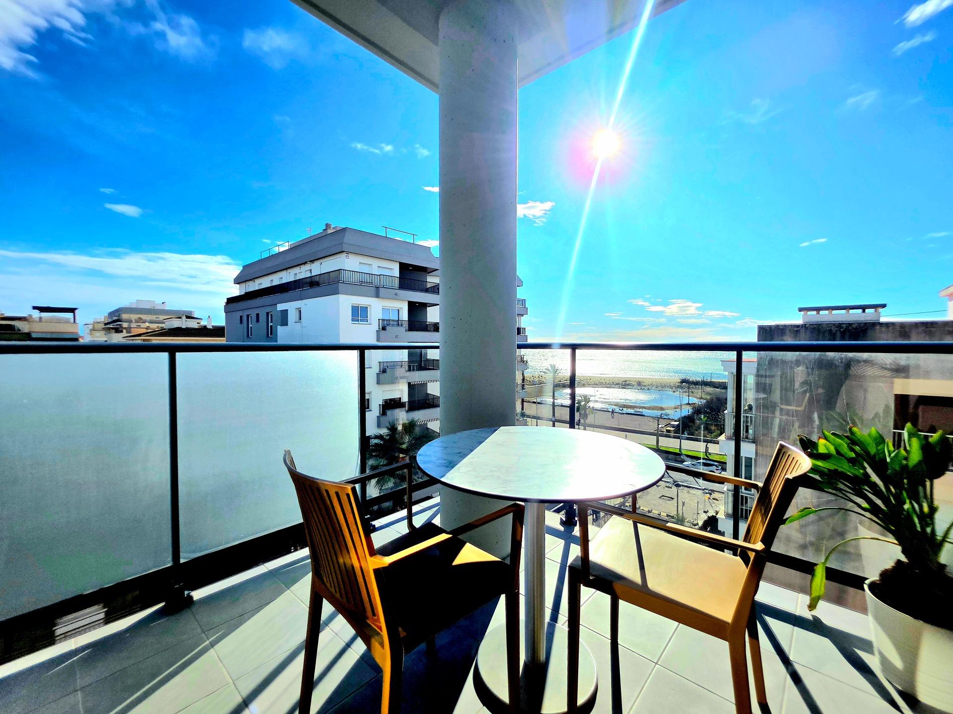 Precioso Piso ático mirando al mar de Calafell con terrazas 