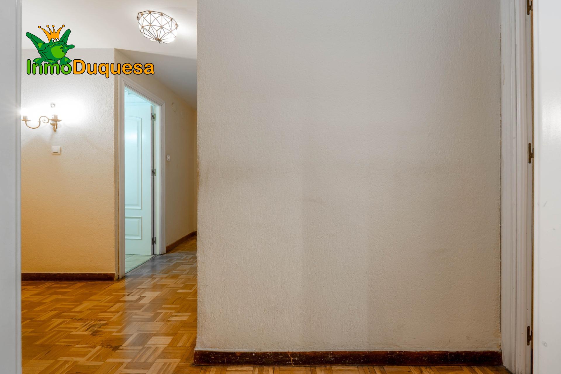 Piso de 4 Dorm. en Pedro Antonio de Alarcón. Con plaza de ap - foto 19