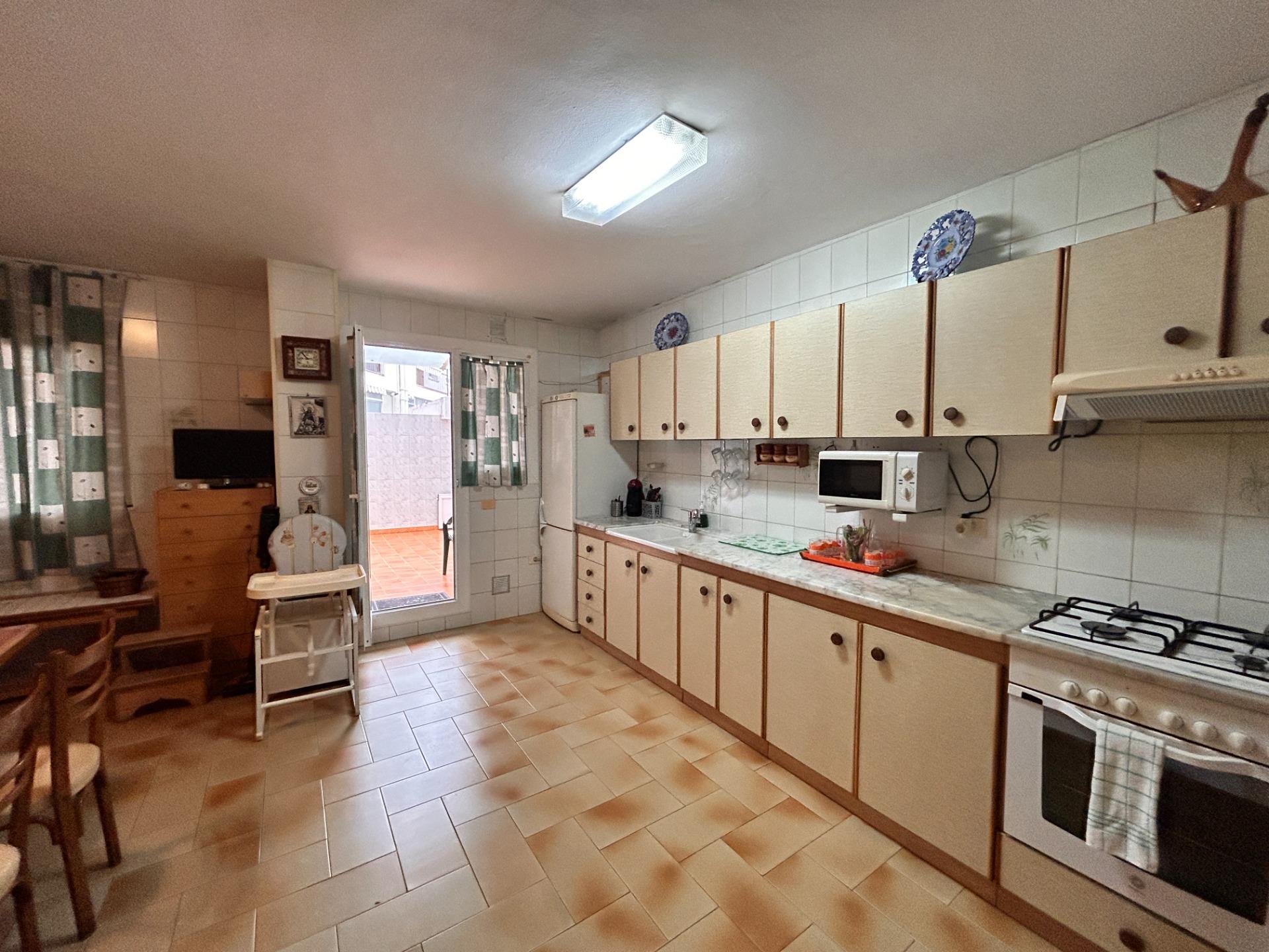 Amplio Piso en Mataró - Peramás, Ideal para tu Familia - foto 7