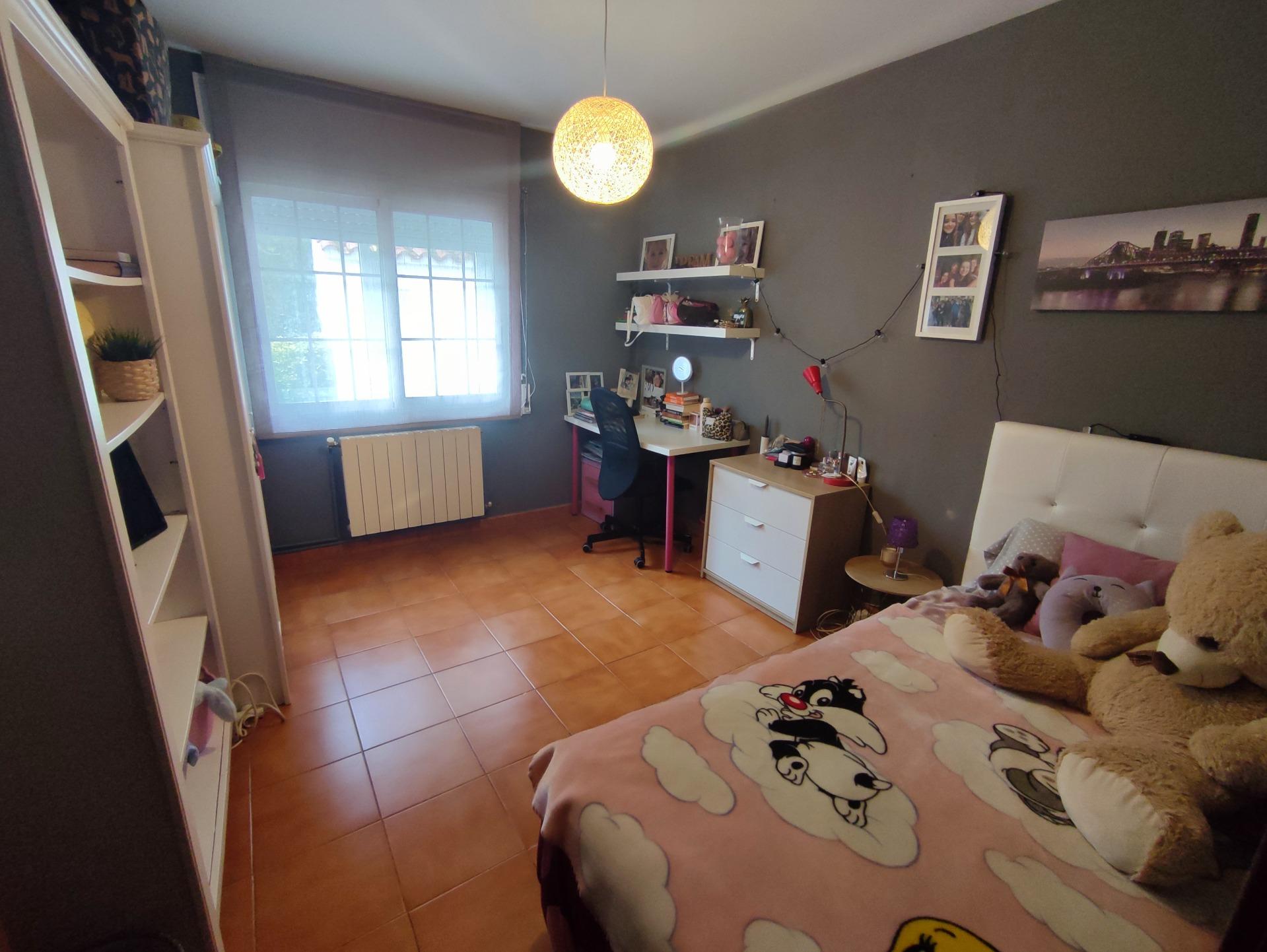 EL HOGAR QUE BUSCAS EN ARGENTONA - foto 15