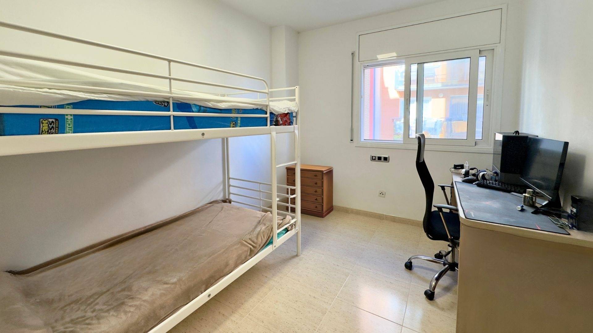 VIVIENDA LUMINOSA CON PARKING AL LADO DEL MAR – Pineda de Ma - foto 10