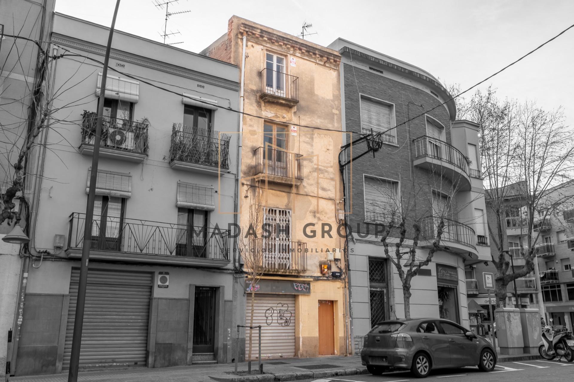 Edificio completo para inversor · Local + 3 plantas · Alto p