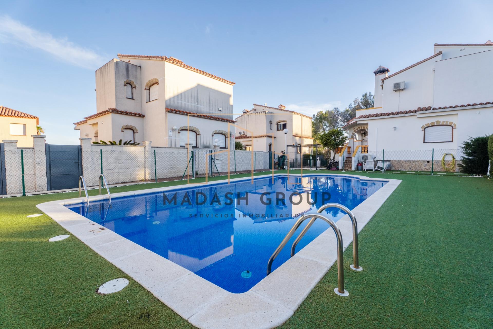 Chalet pareado 3 vientos con terrazas, vistas al mar y monta - foto 3