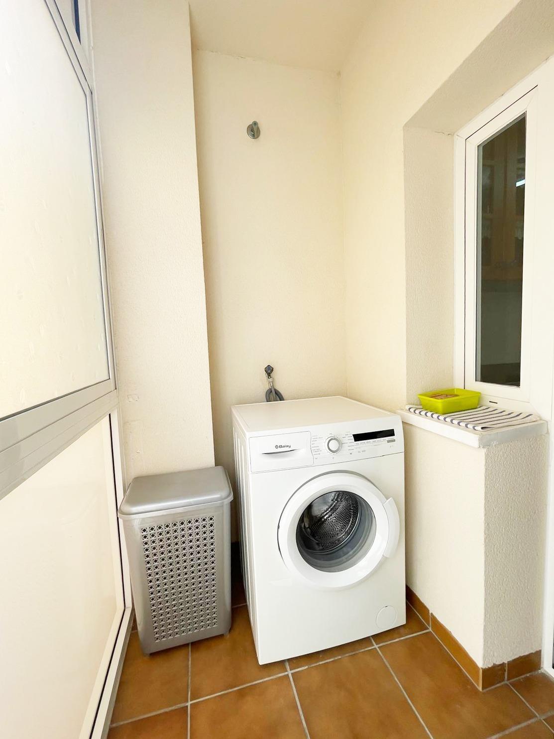 Amplio piso con terraza, garaje y ubicación excepcional en N - foto 17