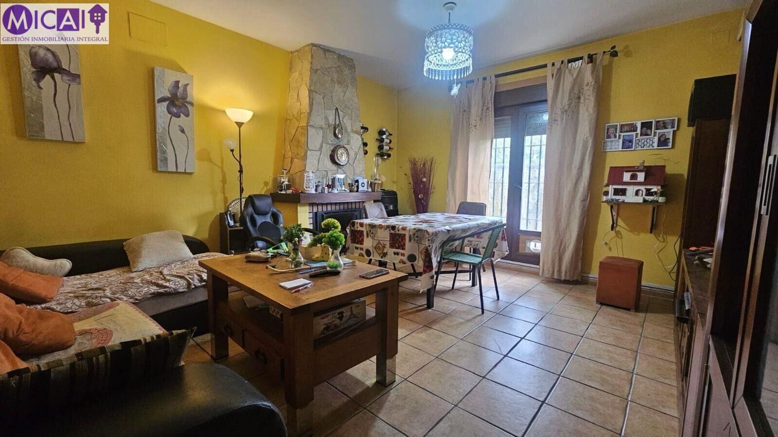 CHALET CON DOS VIVIENDAS INDEPENDIENTES EN PARCELA DE 400 m2 - foto 2