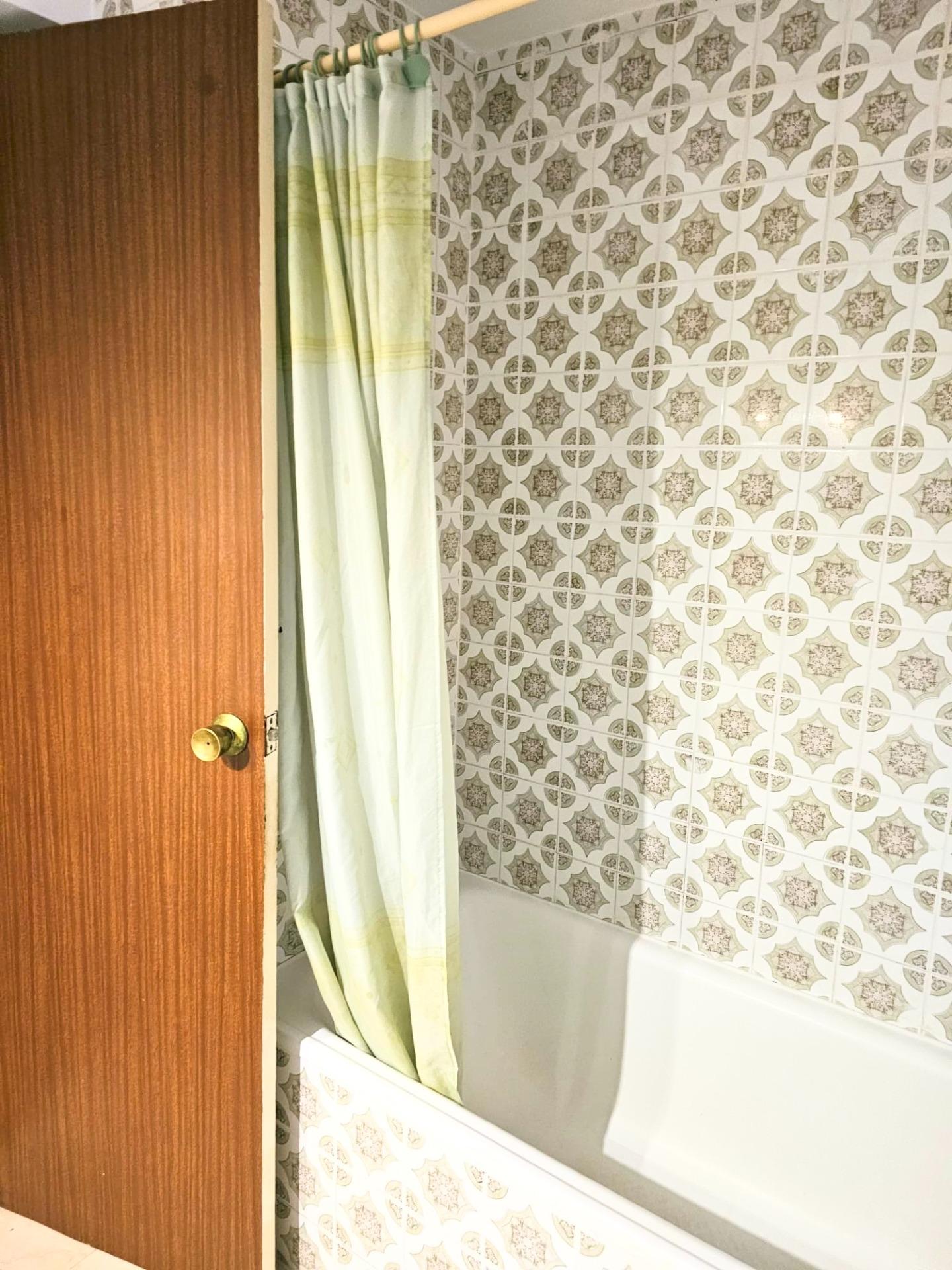 Amplio piso con garaje y piscina en La Puya – Marbella para  - foto 17