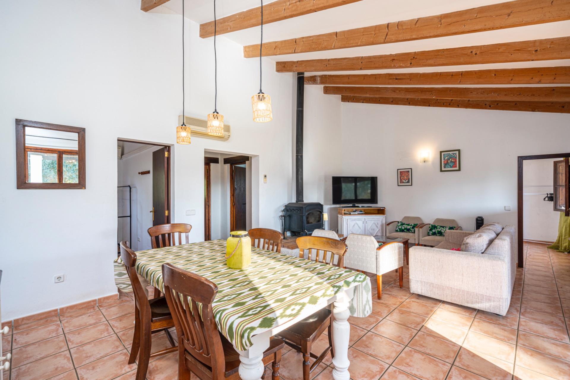 Encantadora finca rústica con licencia vacacional y piscina  - foto 8