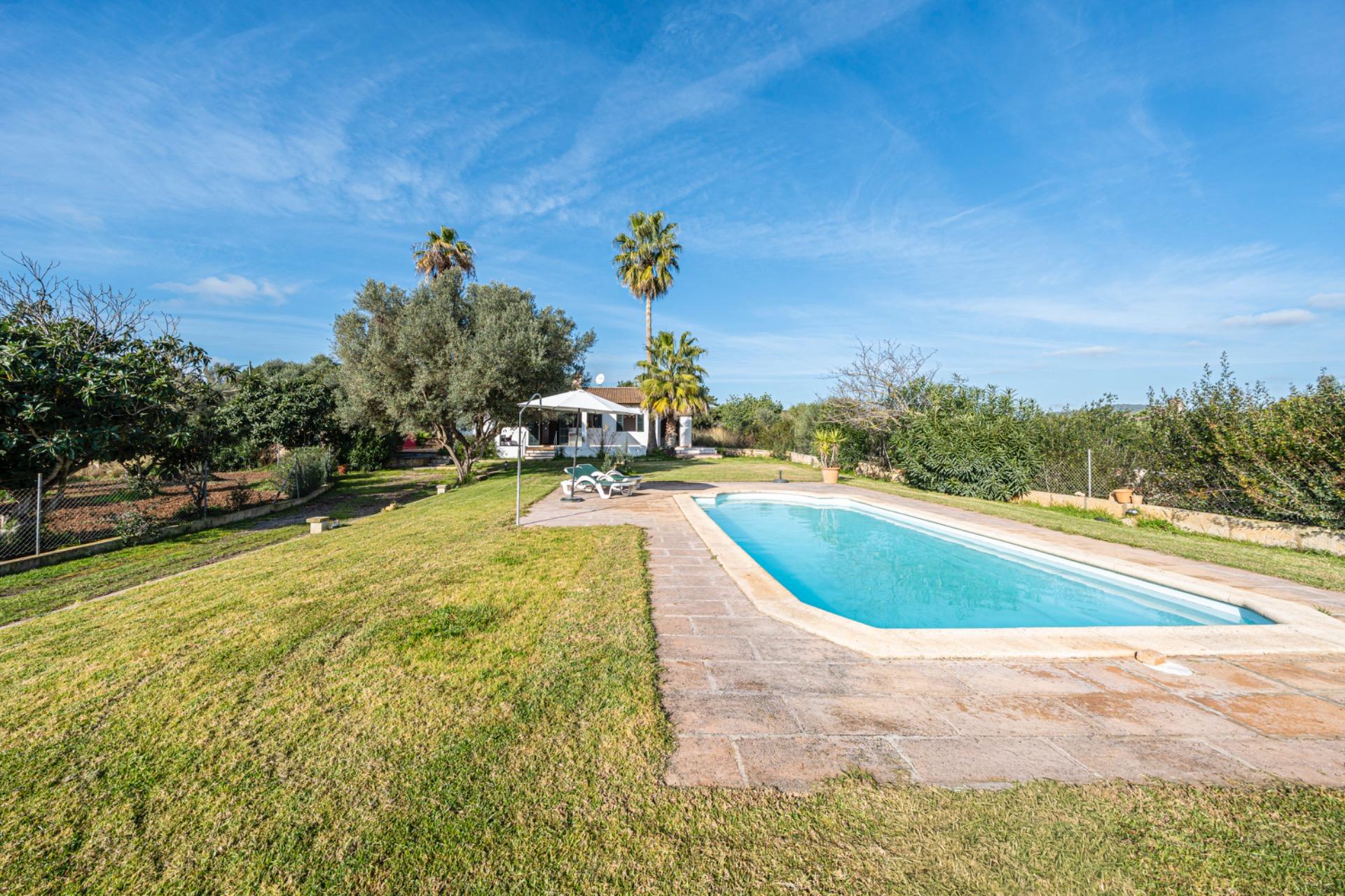 Encantadora finca rústica con licencia vacacional y piscina  - foto 35