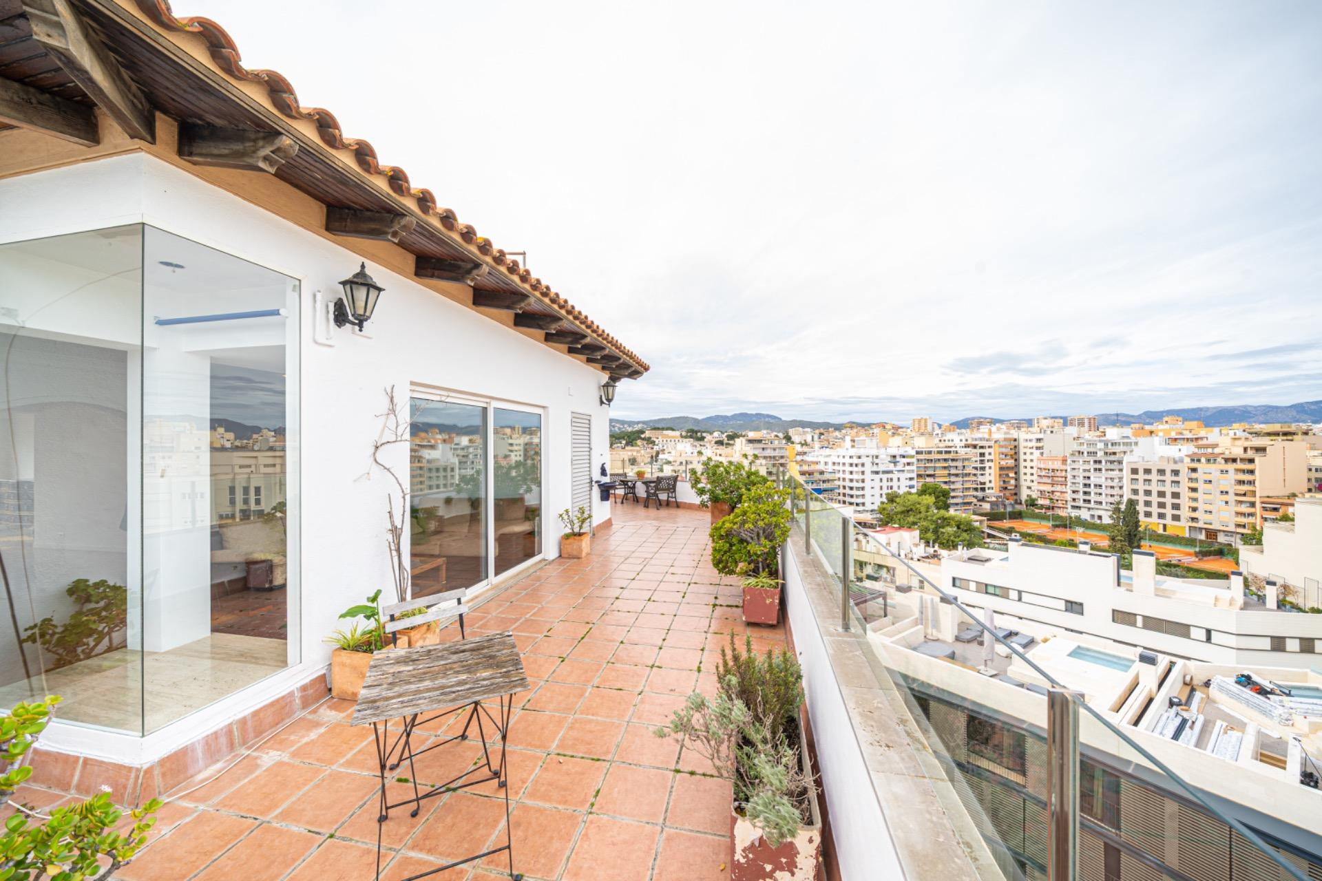 Ático exclusivo de 243m2 con gran terraza panorámica y vista - foto 25