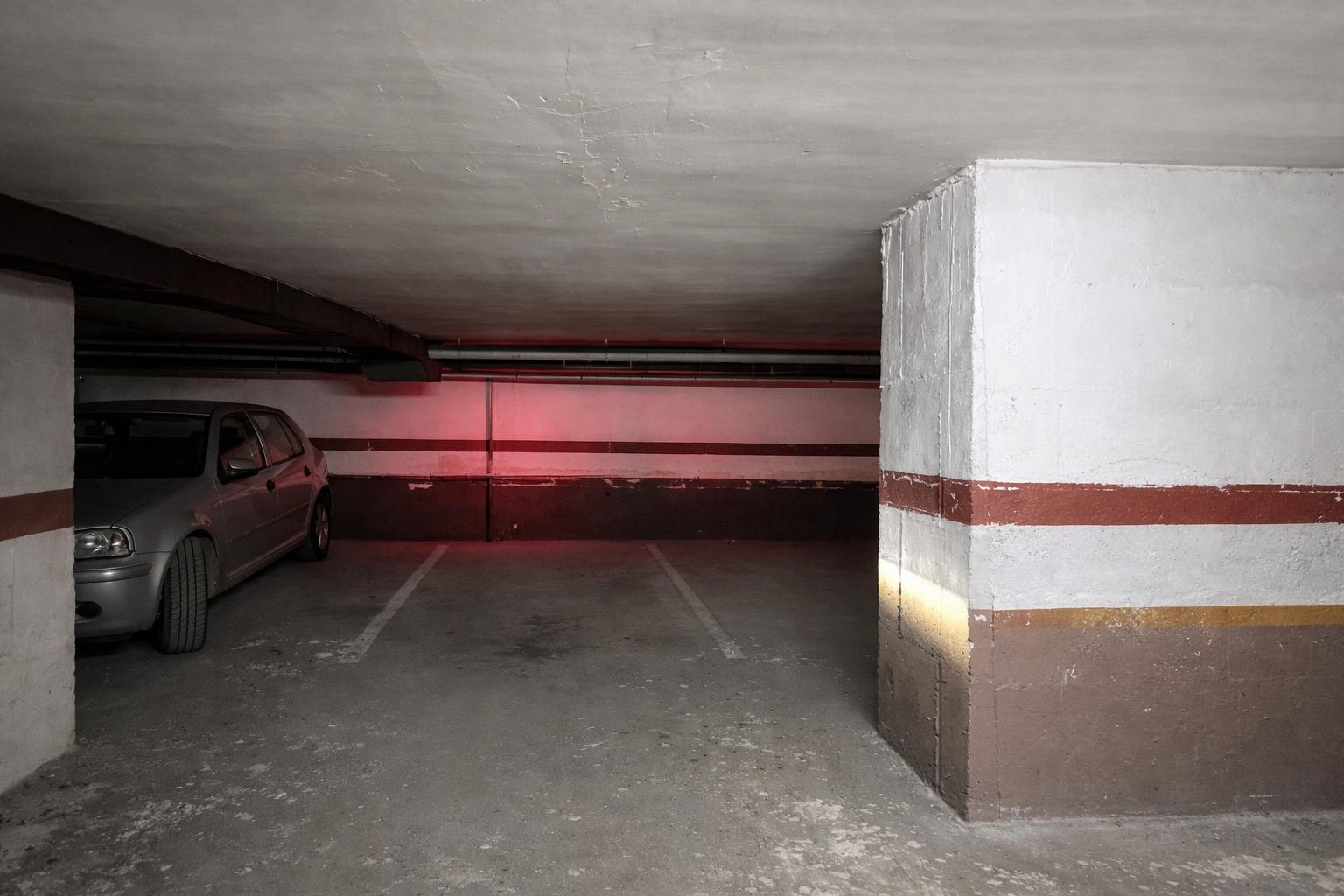 AMPLIO PISO CON VISTAS AL MAR EN LA MALAGUETA – CALLE MAESTR - foto 11