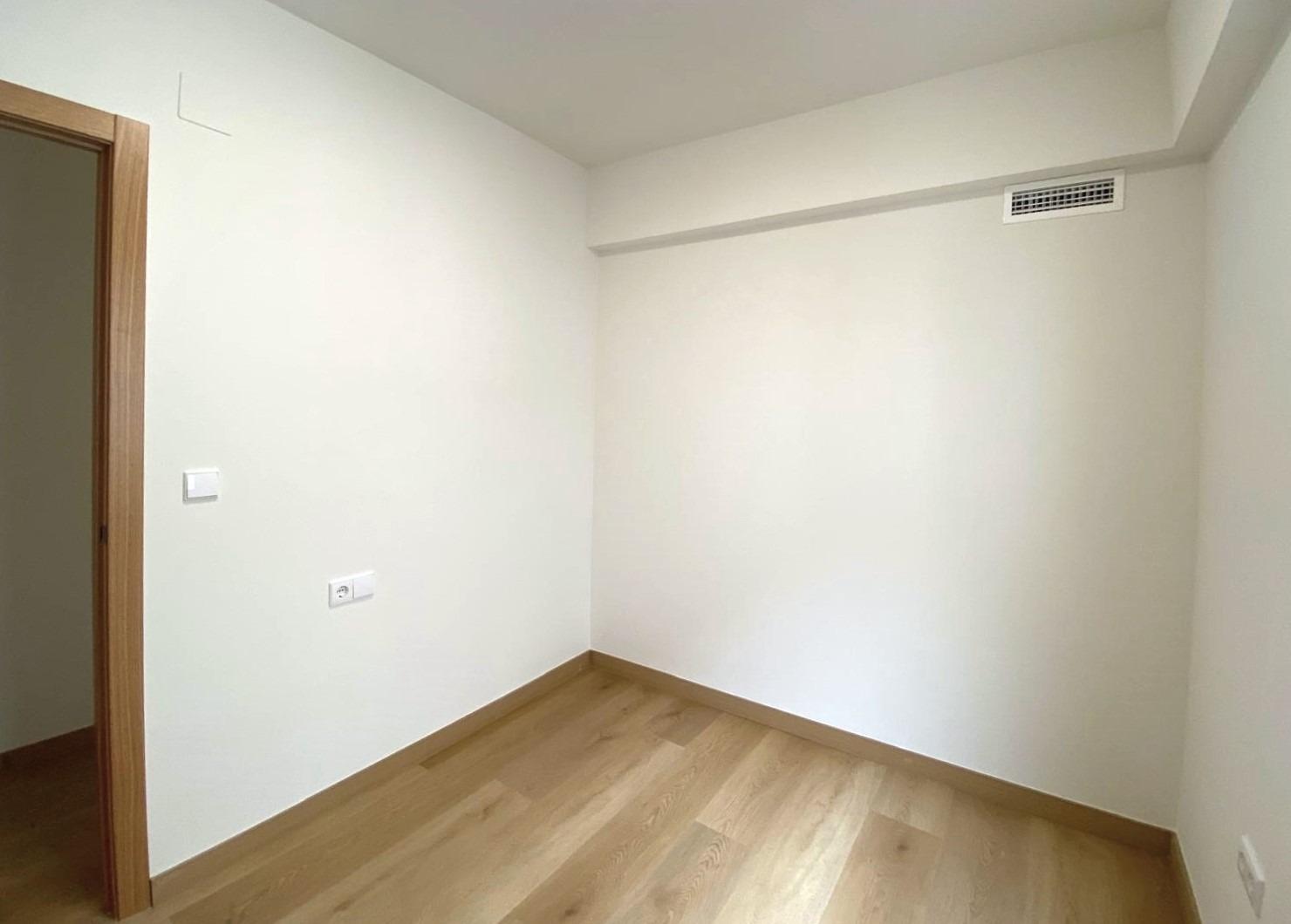 Vivienda totalmente reformada en Ruzafa - foto 9