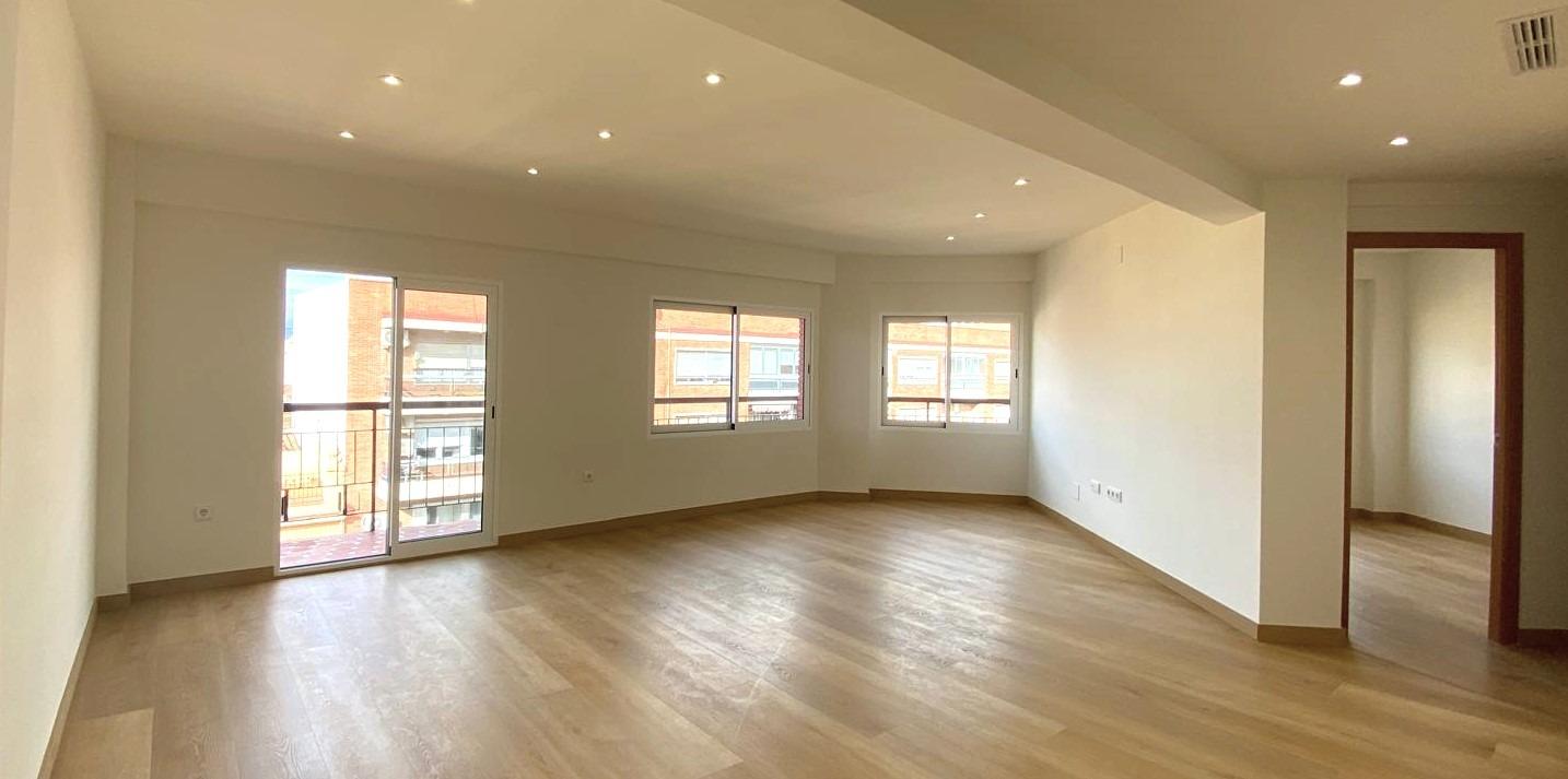 Vivienda totalmente reformada en Ruzafa - foto 25