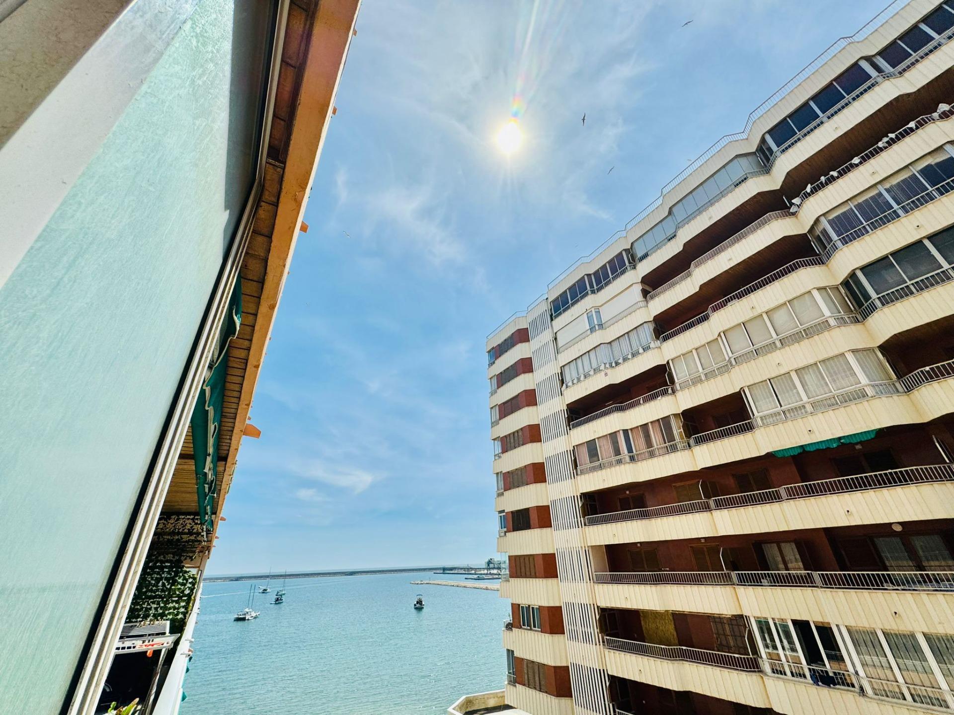 Piso de 3 dormitorios en Tercera Planta, primera linea Playa - foto 33