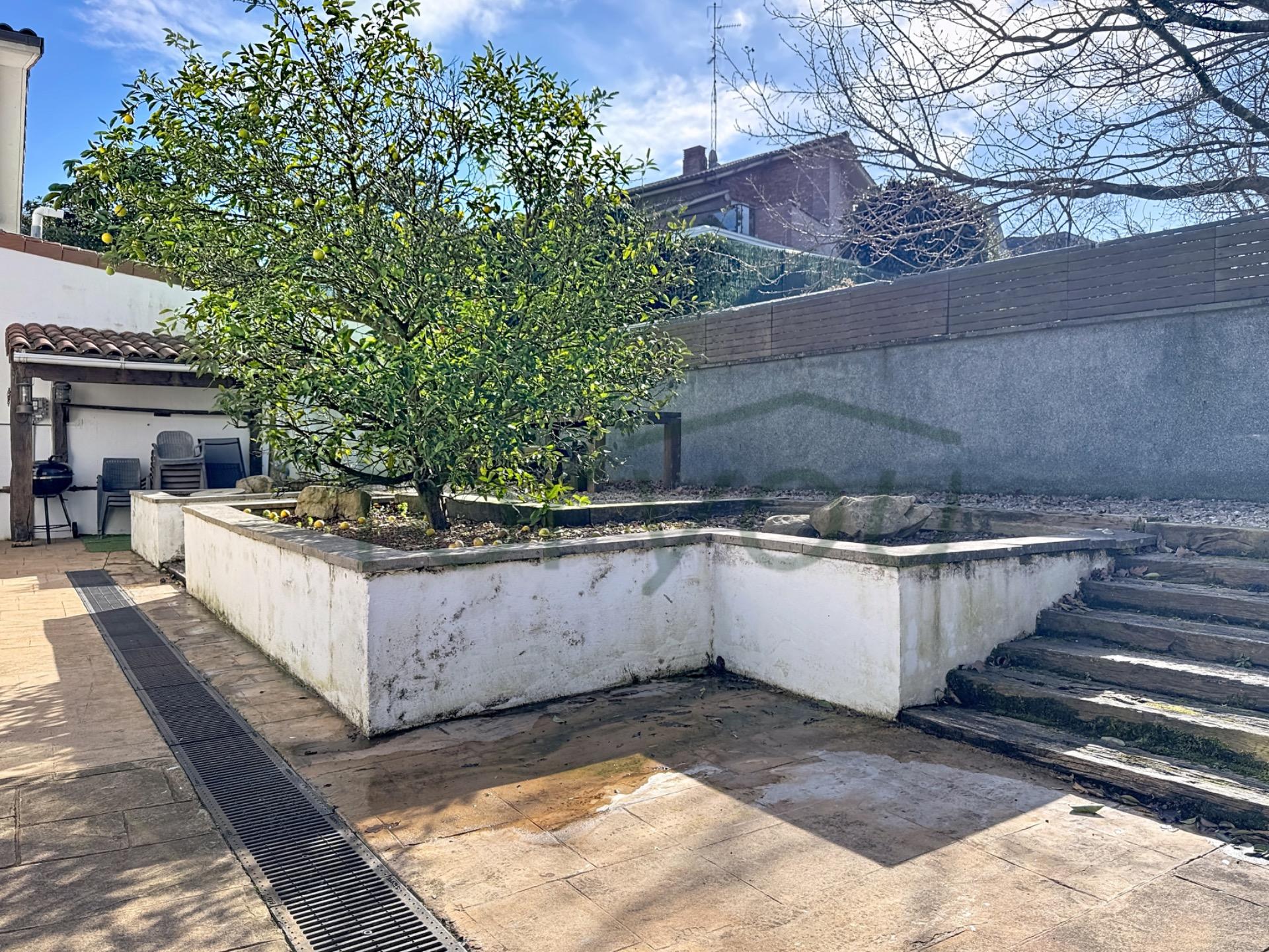 Planta baja en Hondarribia con terraza de escándalo y licenc - foto 10