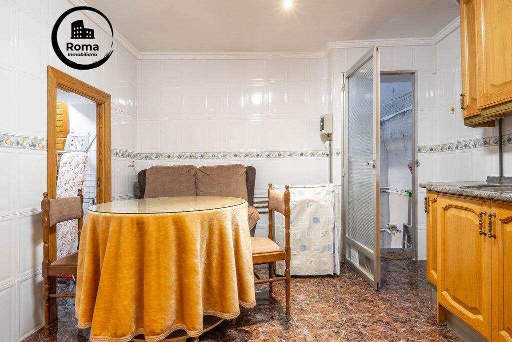 Piso con licencia de alquiler turístico en pleno centro de G - foto 17