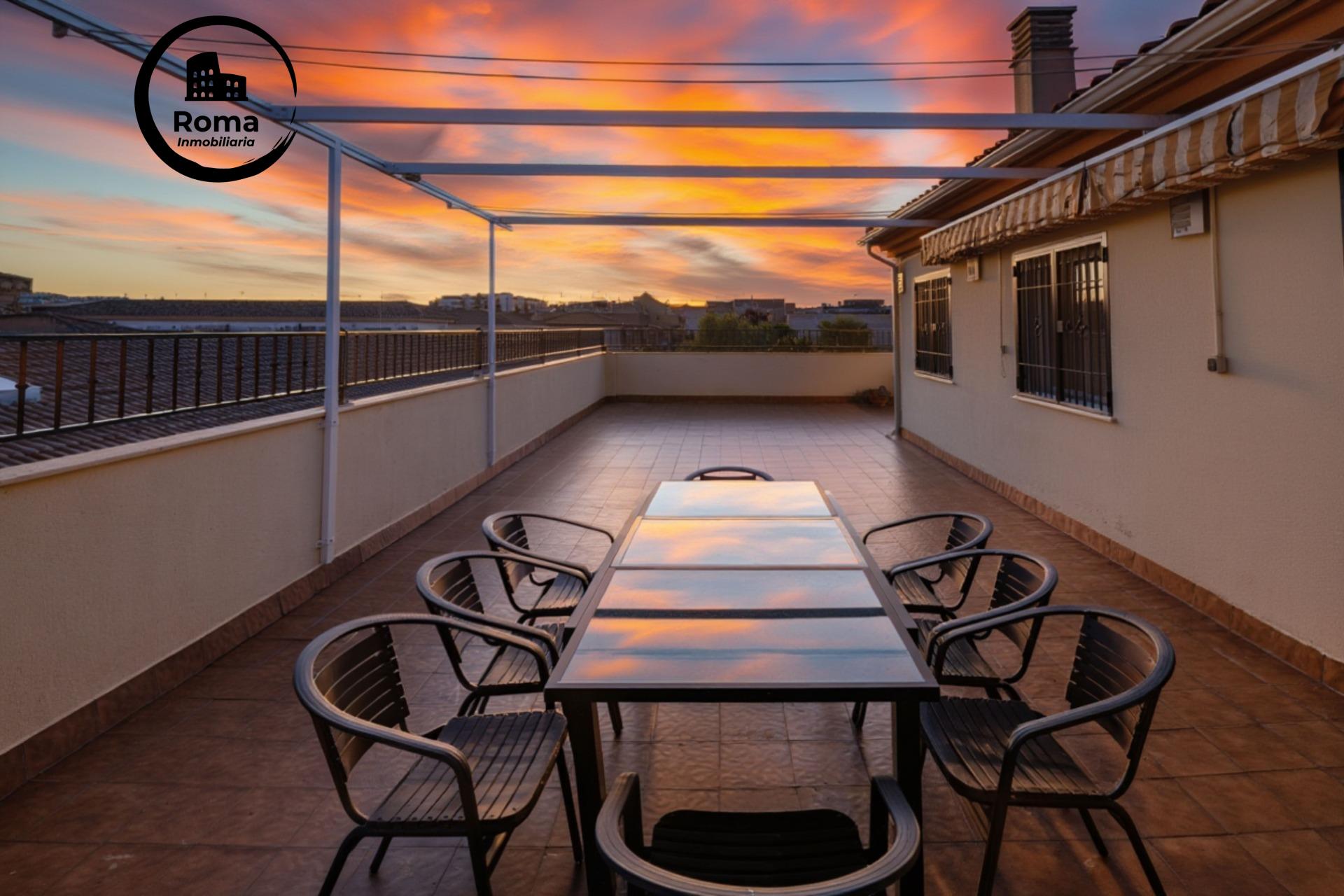 Ático en Armilla con Amplia Terraza y Vistas a Sierra Nevada ️
