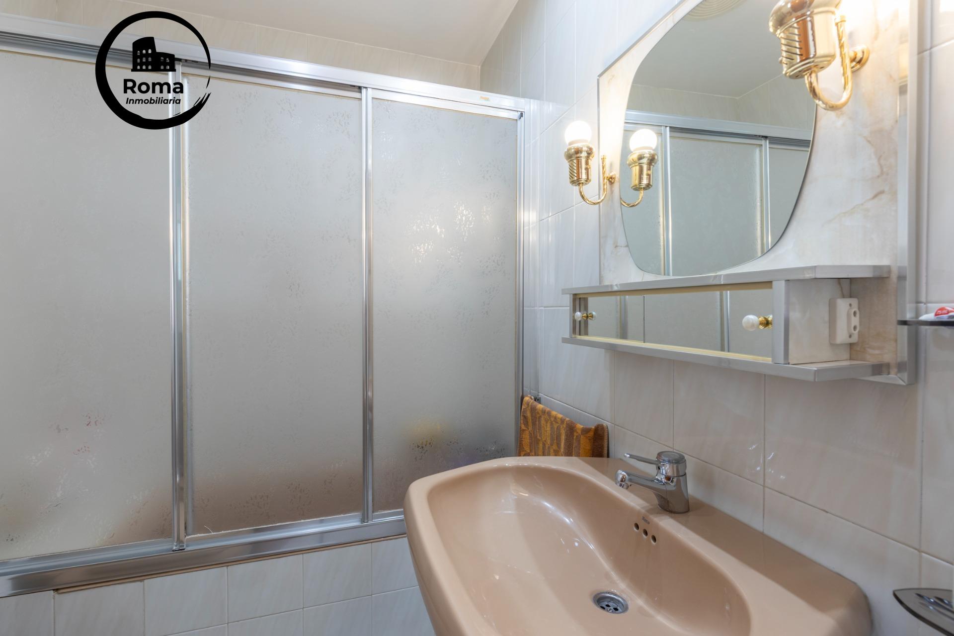 Amplio Pareado en Vega de Granada: Tu Nuevo Hogar Espera por - foto 18