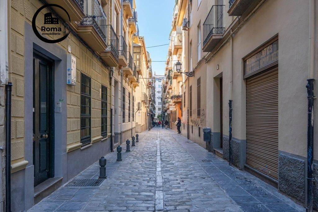 Piso con licencia de alquiler turístico en pleno centro de G - foto 41