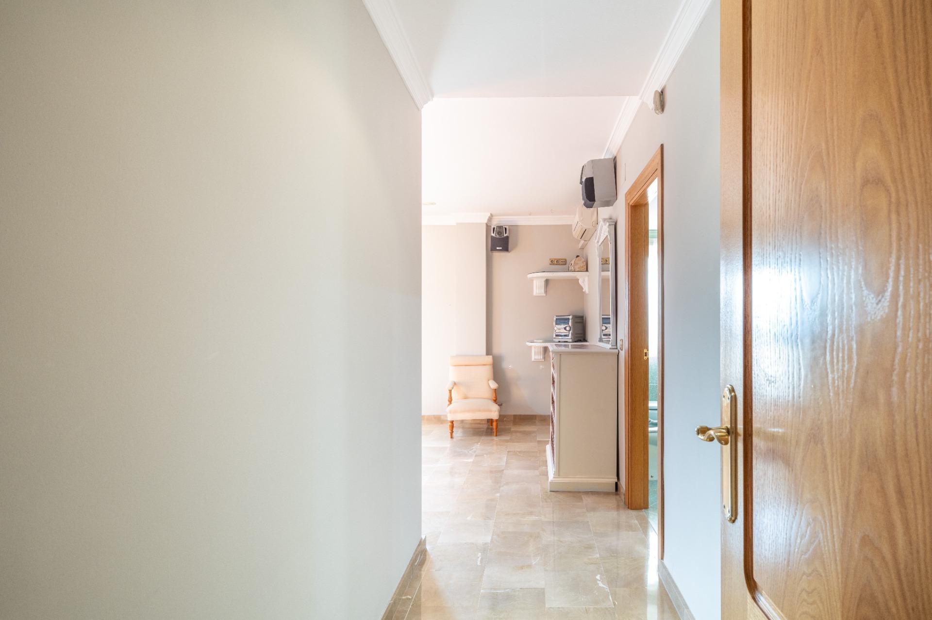 Exclusivo Chalet con estructura planaen Huetor Vega con Pisc - foto 46