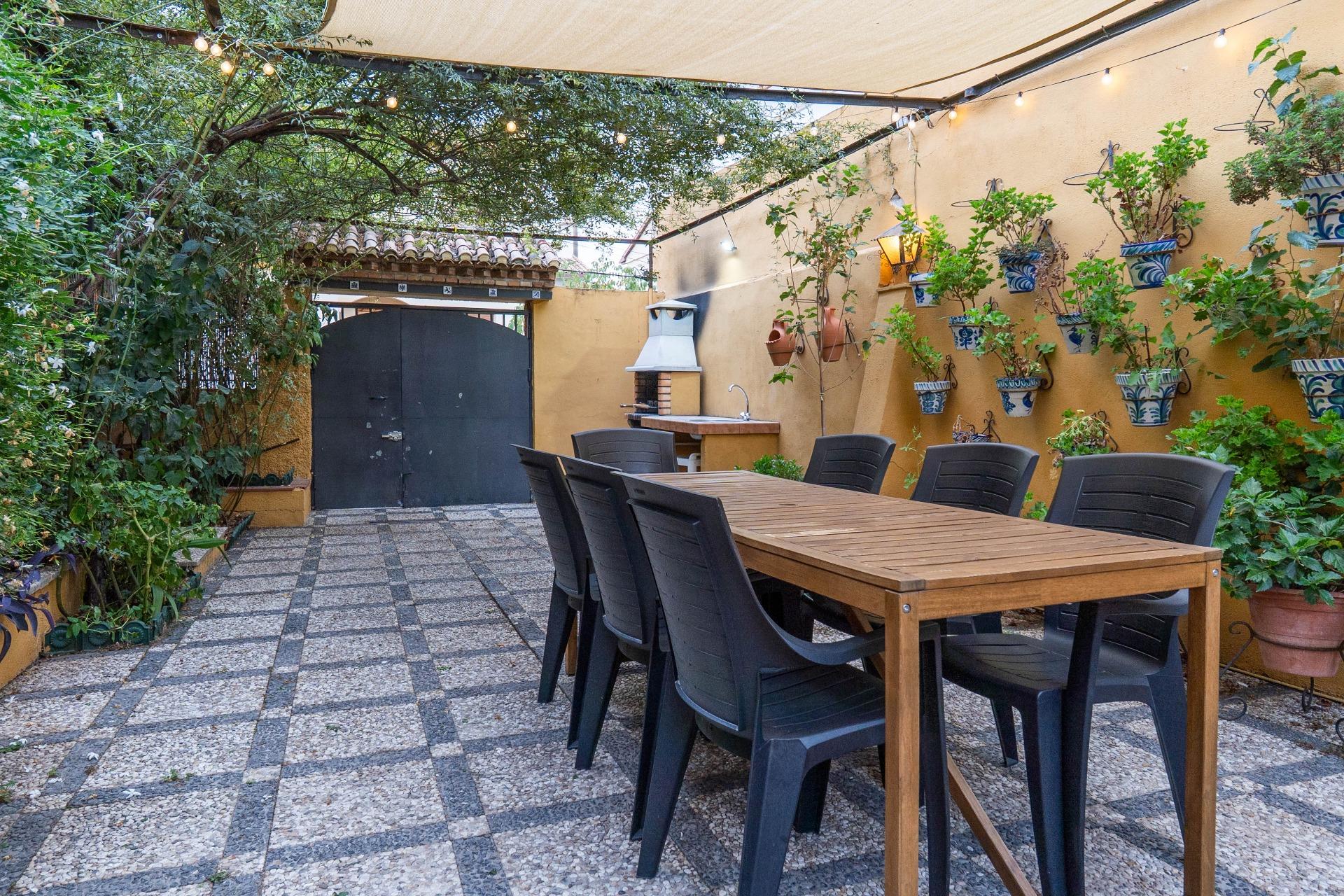 Chalet con Piscina en los Rebites a pocos metros de Granada  - foto 17