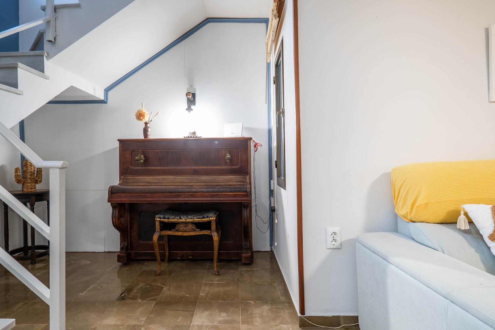 Chalet con Piscina en los Rebites a pocos metros de Granada  - foto 29