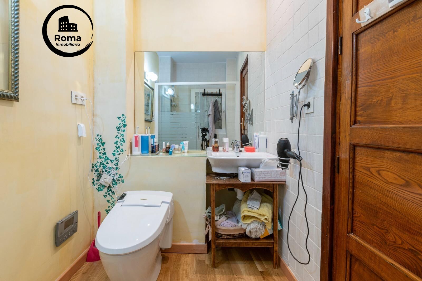 Amplia Casa en Purchil con Piscina y Jardín - foto 33