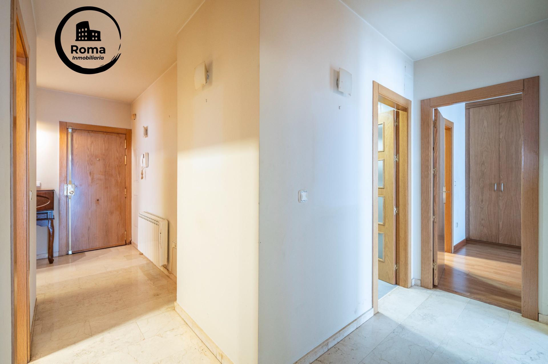 Amplio y Luminoso Piso en el Corazón de Granada - foto 19