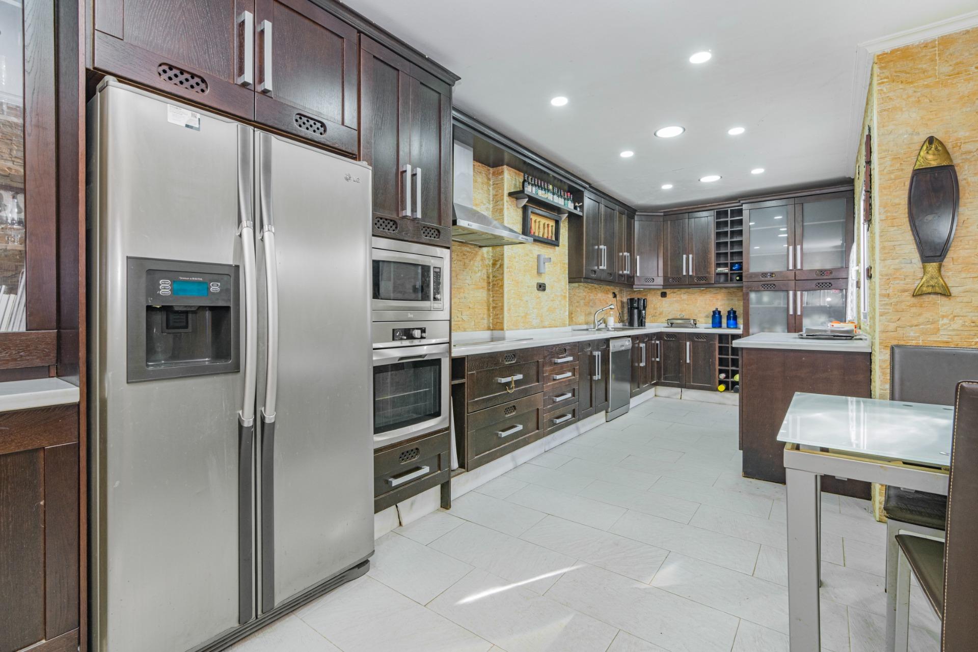 LUJOSO CHALET CON UNA VISTA ESPECTACULAR - foto 19