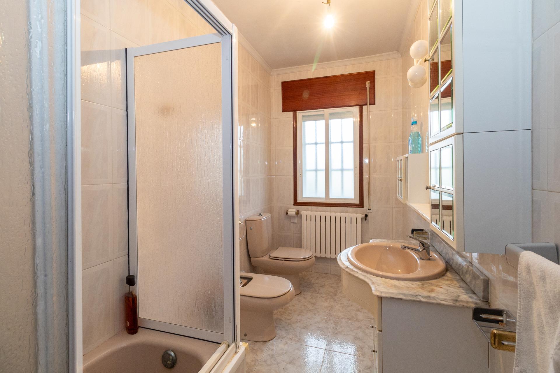 Casa familiar en venta en Sober, Lugo - foto 17