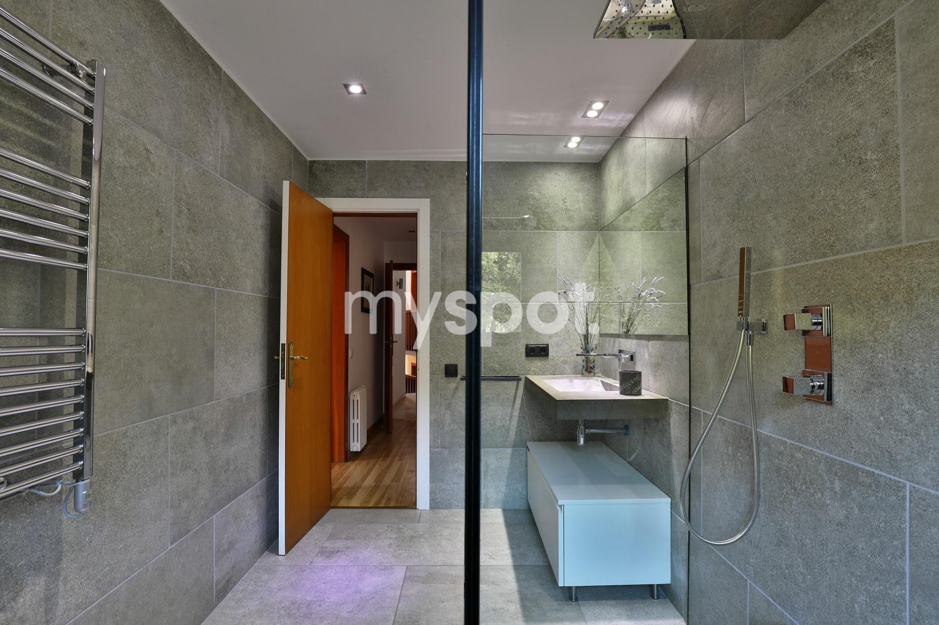 Casa contemporánea en El MontanyÑ  - foto 36