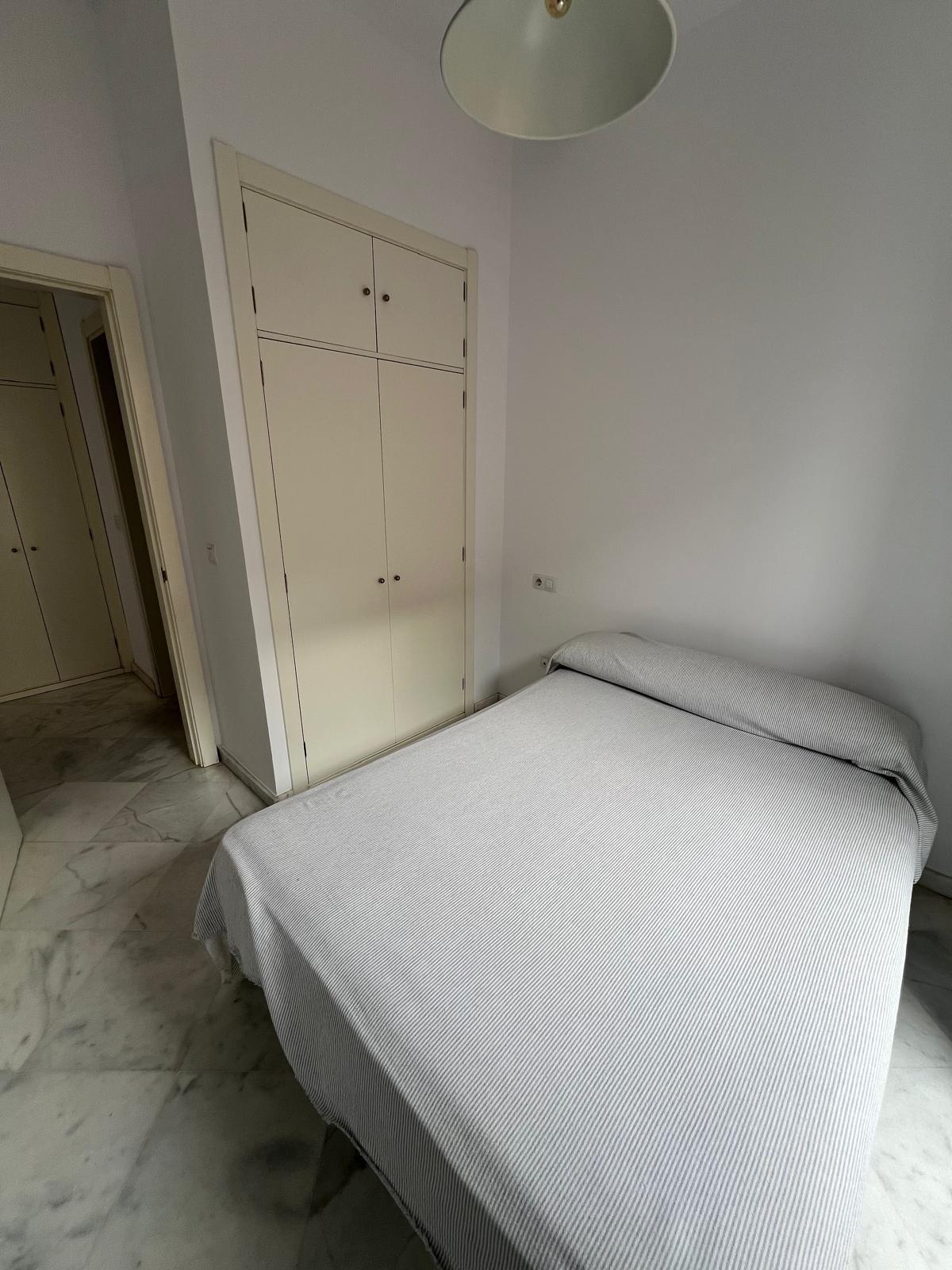 Centro Arenal. Coqueto apartamento dúplex ático con terraza  - foto 16