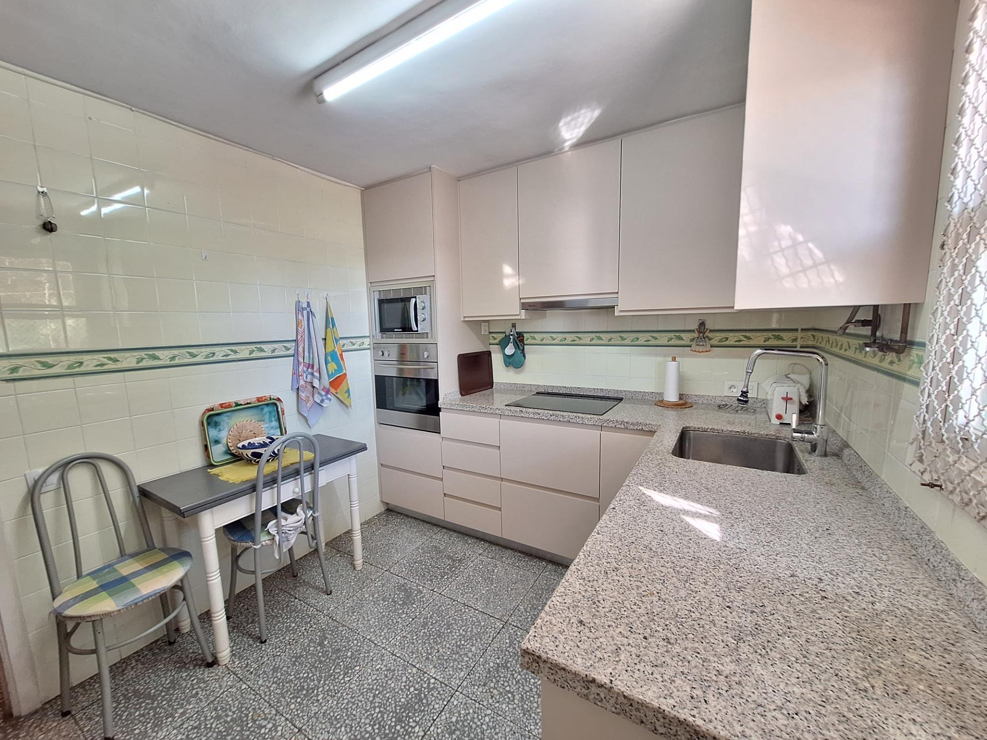 EXCEPCIONAL ubicación: CHALET PAREADO EN PRIMERA LINEA DE MA - foto 21