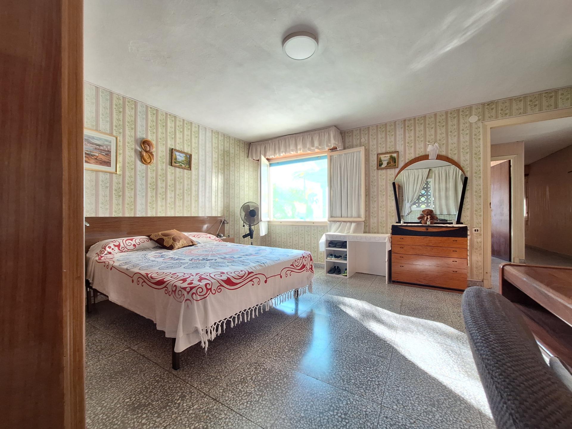 EXCEPCIONAL ubicación: CHALET PAREADO EN PRIMERA LINEA DE MA - foto 28