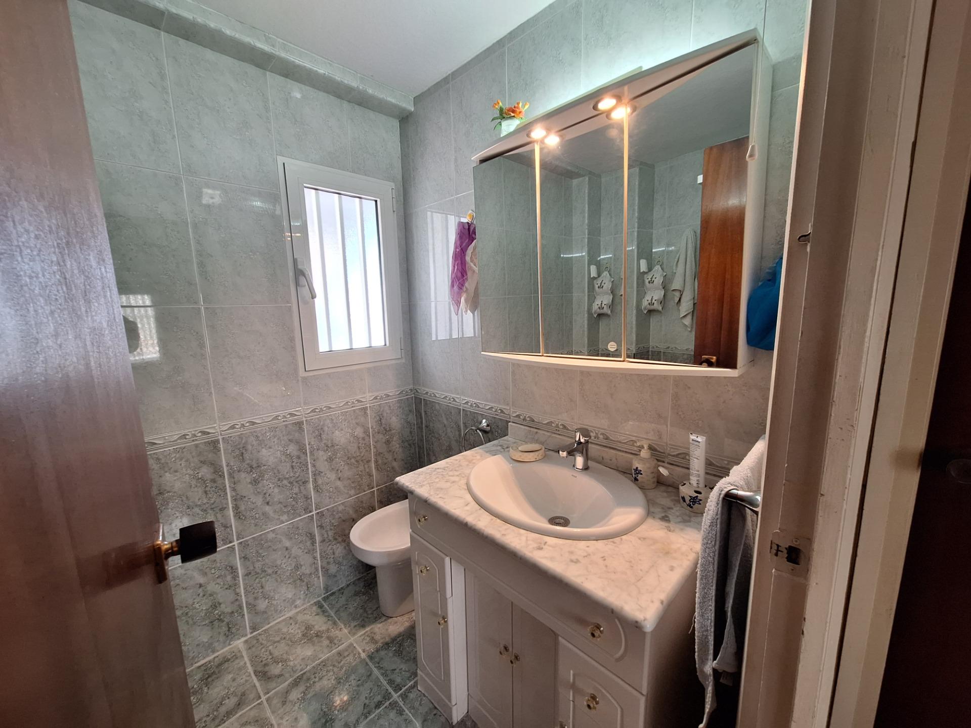 EXCEPCIONAL ubicación: CHALET PAREADO EN PRIMERA LINEA DE MA - foto 29