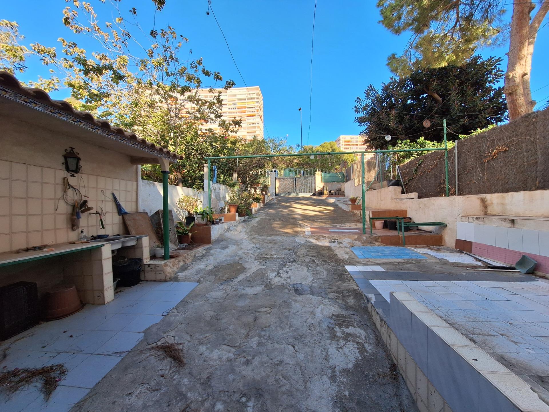 EXCEPCIONAL ubicación: CHALET PAREADO EN PRIMERA LINEA DE MA - foto 49