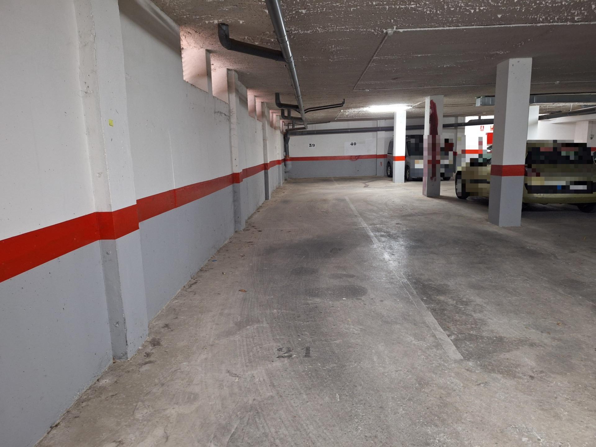 ACOGEDOR PISO CON GRAN TRASTERO Y DOS PLAZAS DE GARAJE CERCA - foto 25