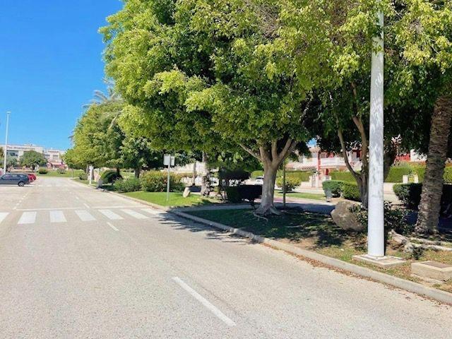 BUNGALOW PLANTA ALTA  DE 2 DORMITORIOS Y 1 BAÑO EN ZENIA MAR - foto 11