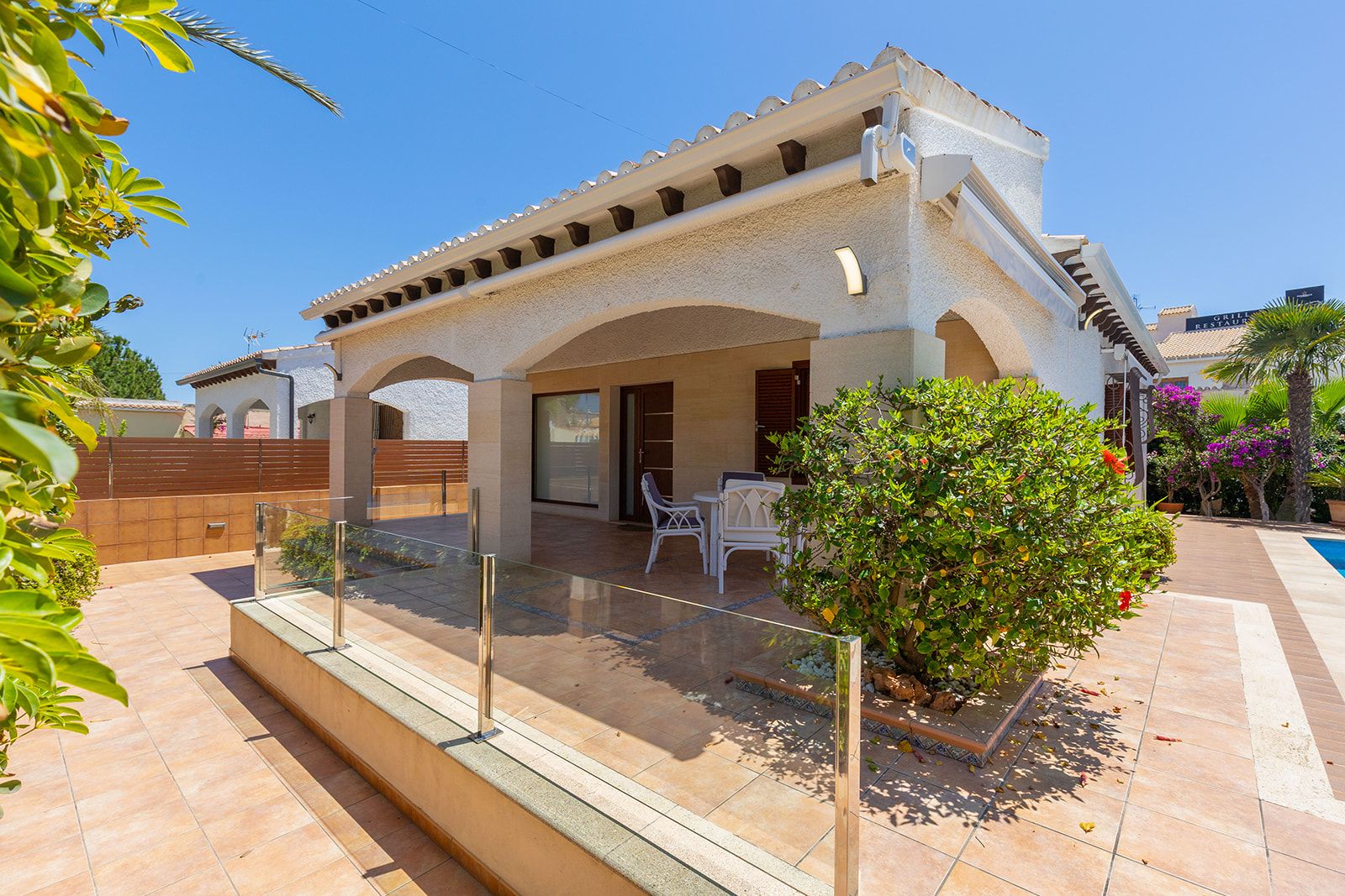 VILLA DE 4 DORMITORIOS 2 BAÑOS EN PUNTA PRIMA (ORIHUELA COST - foto 19