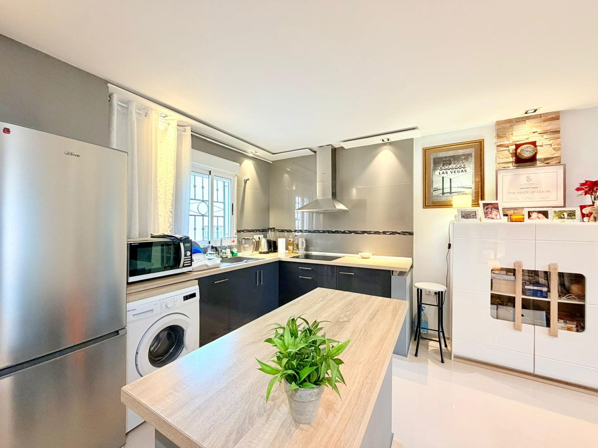 Bungalow de 2 dormitorios y 1 baño, Reformado en La Florida,