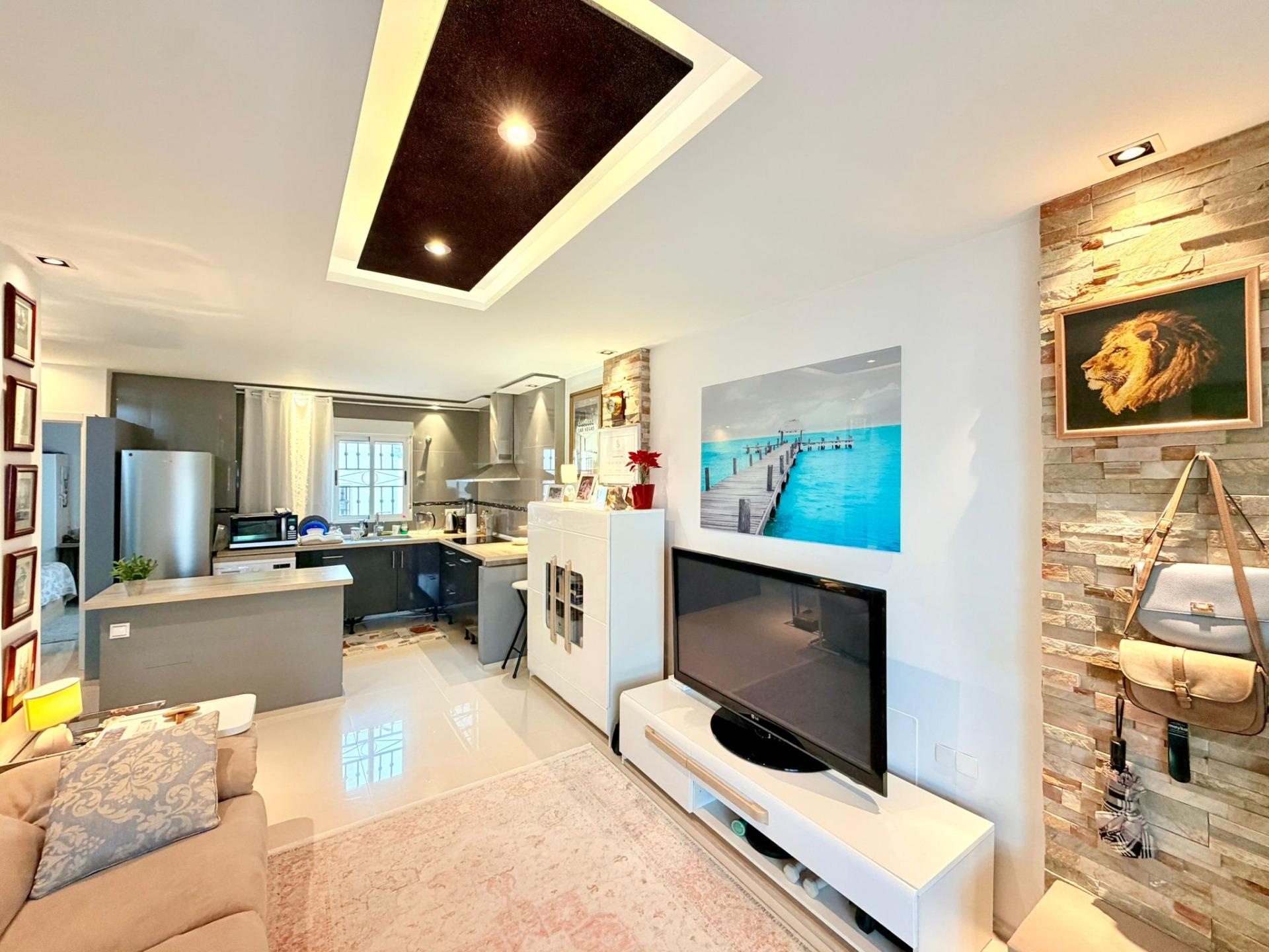 Bungalow de 2 dormitorios y 1 baño, Reformado en La Florida, - foto 8