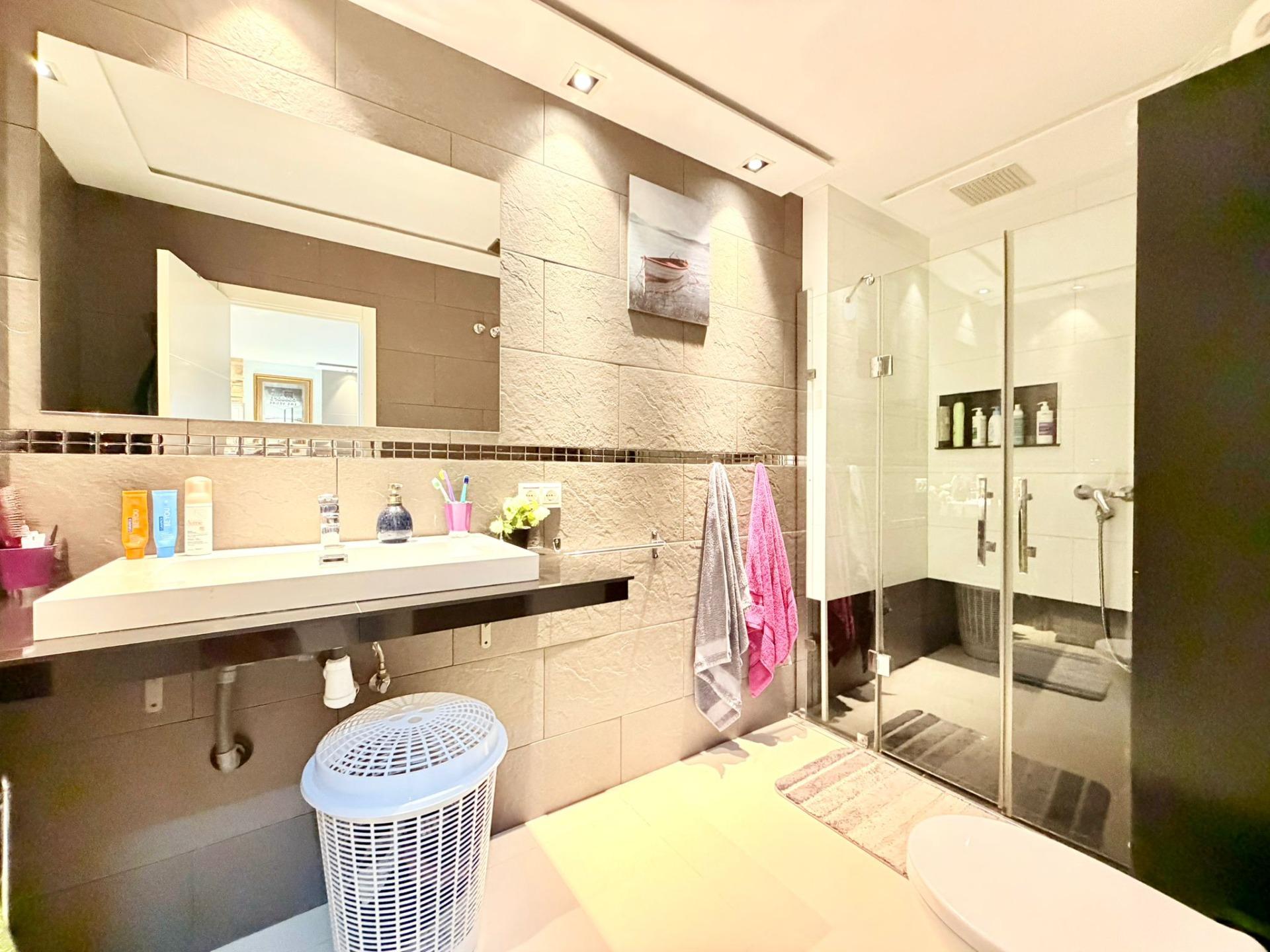 Bungalow de 2 dormitorios y 1 baño, Reformado en La Florida, - foto 12